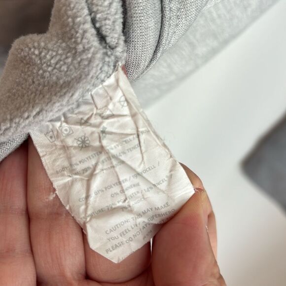 NOBULL Women’s Charcoal Crewneck Sweater soft cozy lounge size large GUC read! - Picture 4 of 8